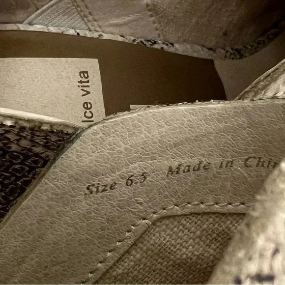 Dolce Vita Sonni Ankle Boots Snake Print Booties Block Heel Slip On Size 6.5 - Picture 9 of 10